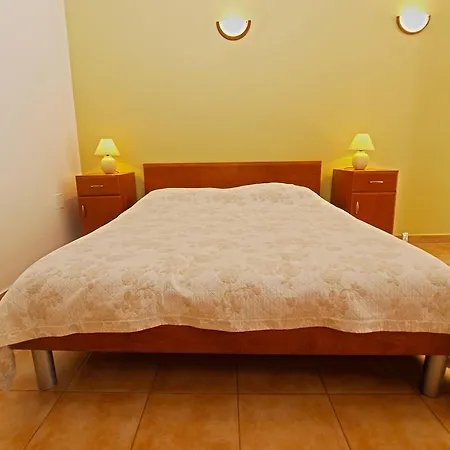 Apartament Milio 1105 *