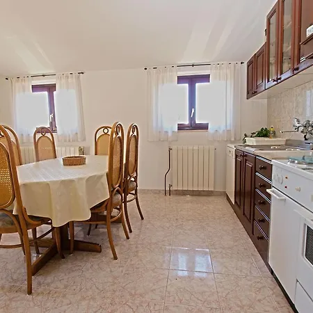 Milio 1105 Apartament