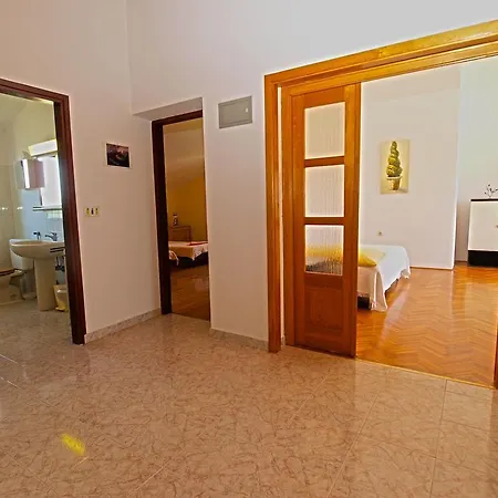 Milio 1105 Apartament