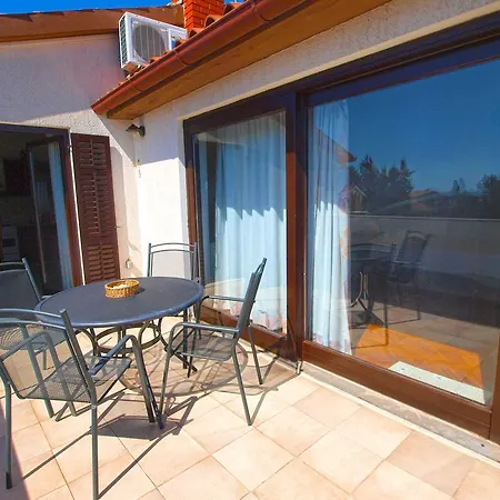 Apartament Milio 1105 *